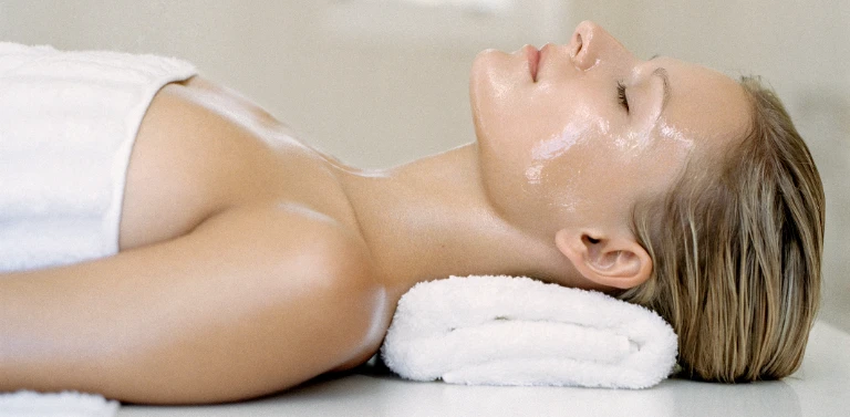 pielęgnacja ciała kobiety